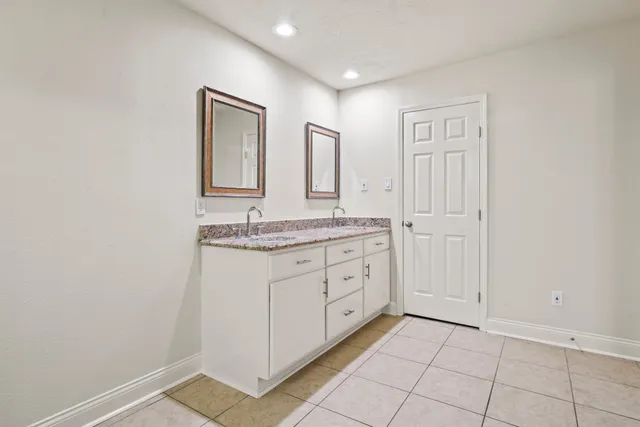 $2,800 | 12006 Acorn Oak Street, The Woodlands, TX 77380