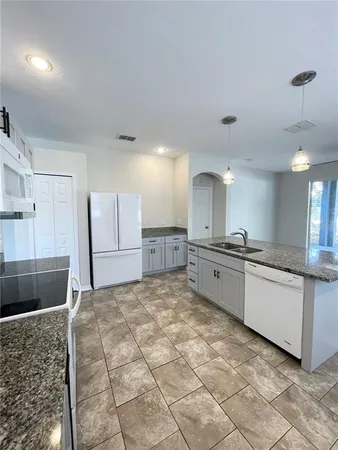 $2,500 | 3009 Clover Blossom Circle, Land O Lakes, FL 34638