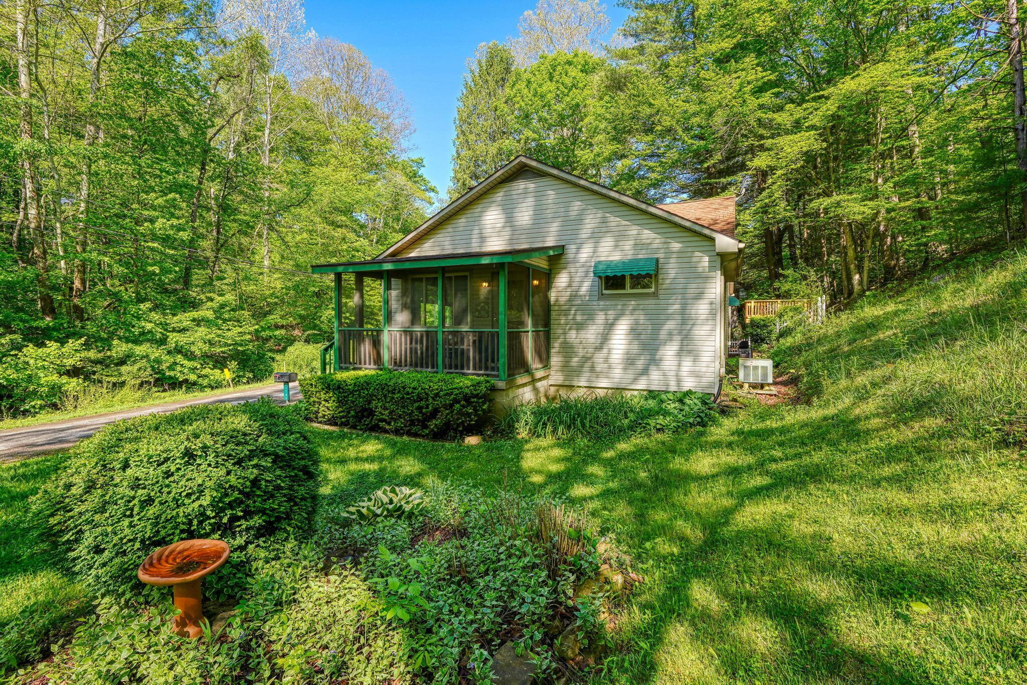 31740 Huston Road Logan, OH 43138 - Photo 20 of 75 Hillside Hideaway (18)