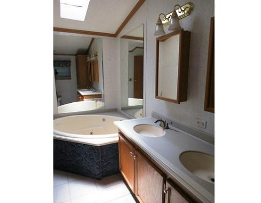12 New Road Casco, ME 04015 - Photo 14 of 19 Master Bath/Spa.