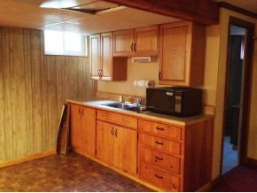 512 Rambling Road Kingsport, TN 37663 - Photo 22 of 24 Downstairs Kitchen