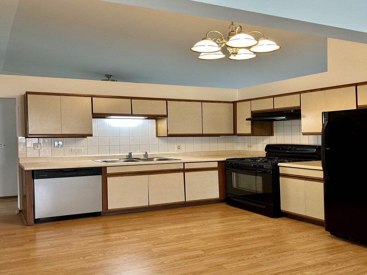 707 Cherry Valley Road Vernon Hills, IL 60061 - Photo 13 of 17