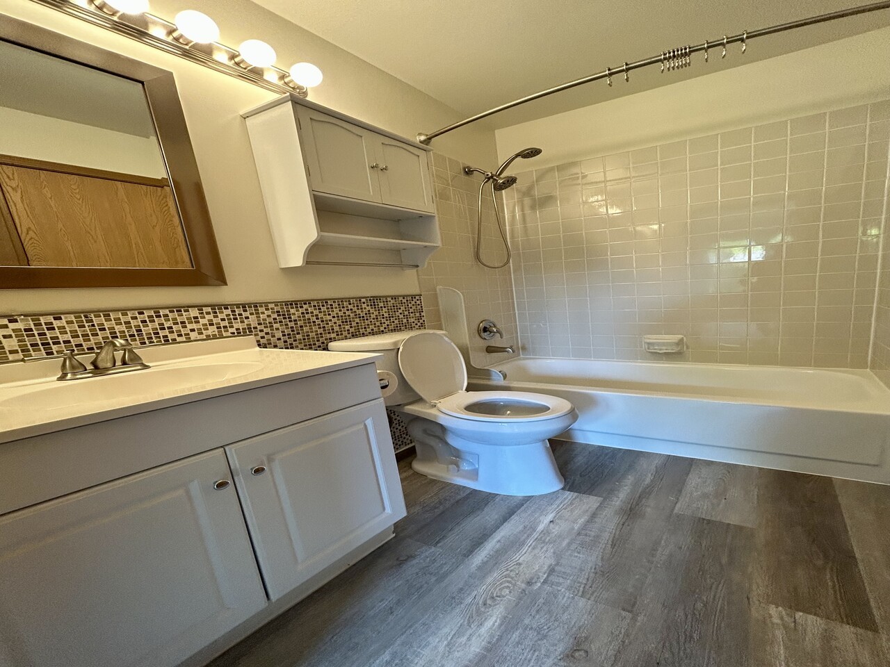 707 Cherry Valley Road Vernon Hills, IL 60061 - Photo 15 of 17