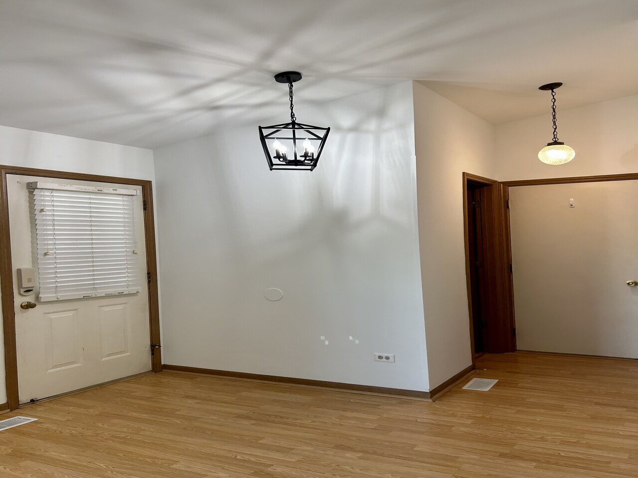 707 Cherry Valley Road Vernon Hills, IL 60061 - Photo 5 of 17