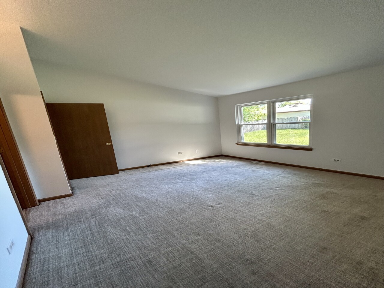 707 Cherry Valley Road Vernon Hills, IL 60061 - Photo 9 of 17