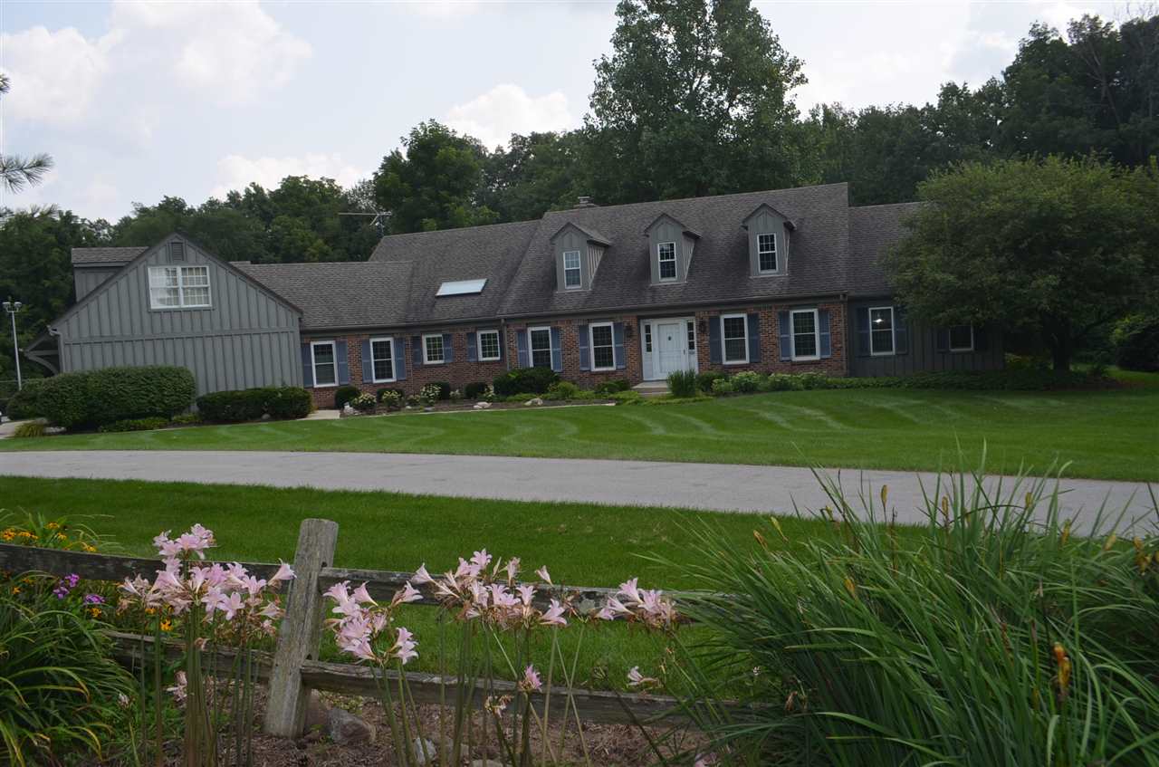 6627 West Hamilton Road South Fort Wayne, IN 46814 - Photo 1 of 36
