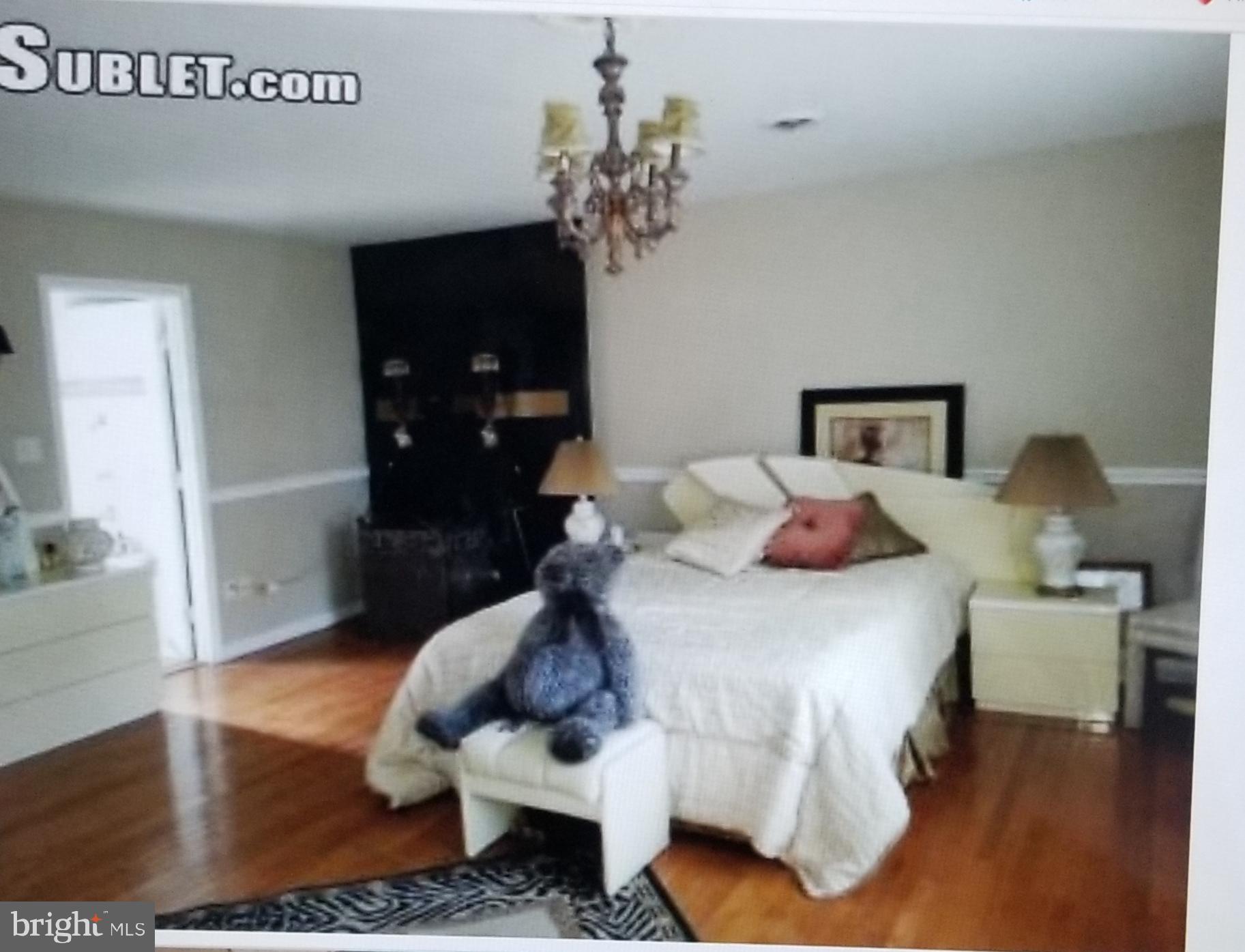 2063 Woodford Road Vienna, VA 22182 - Photo 16 of 26 master bedroom