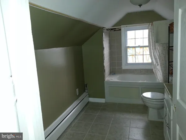 $995,900 | 2063 Woodford Road, Vienna, VA 22182