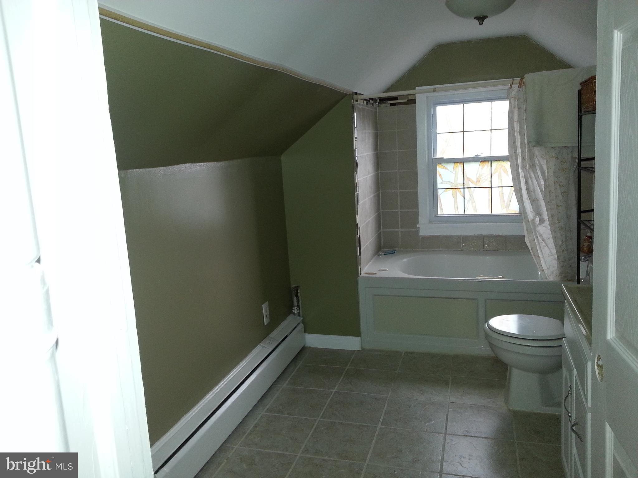 2063 Woodford Road Vienna, VA 22182 - Photo 26 of 26 upstairs loft bathroom