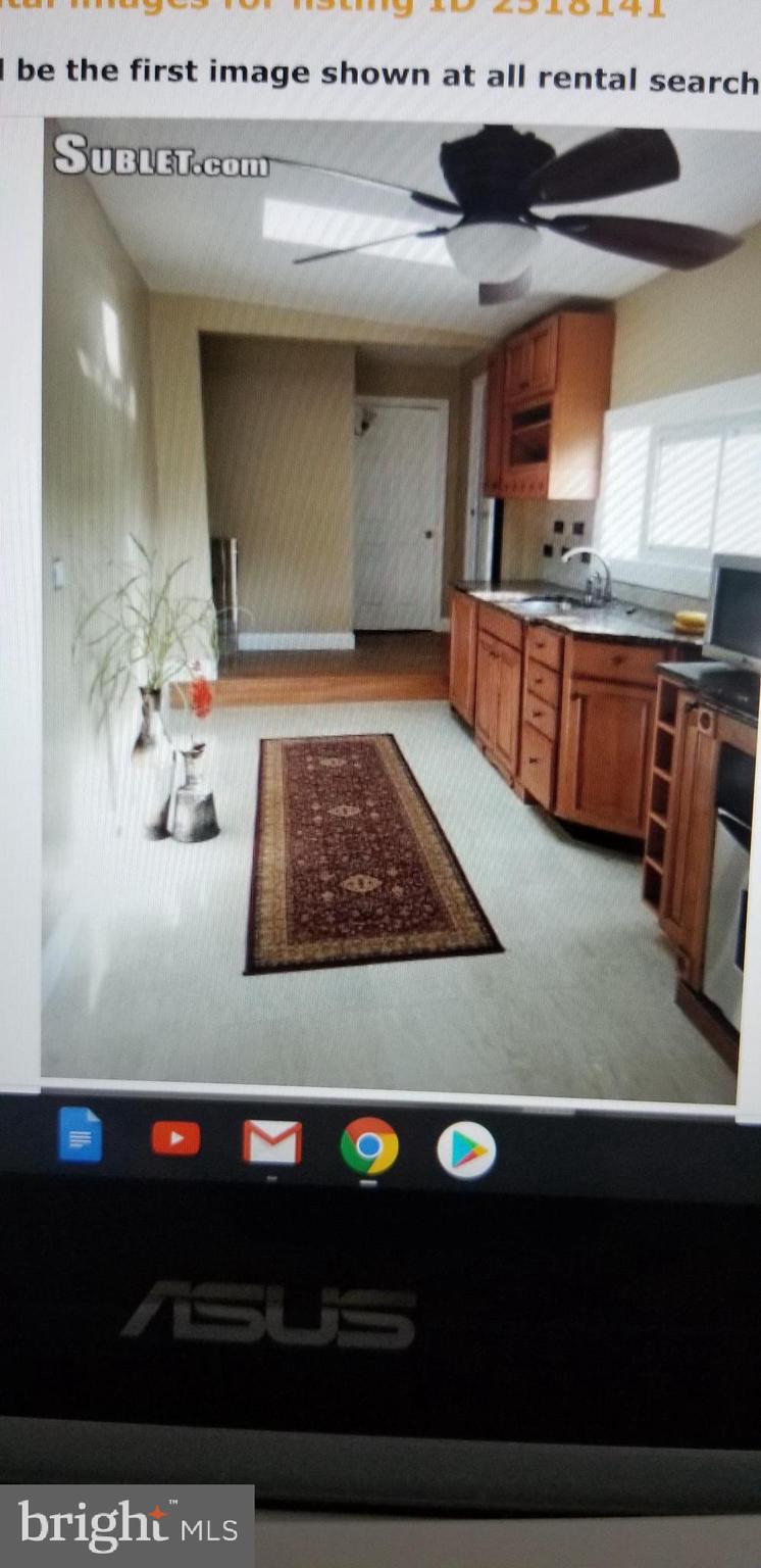 2063 Woodford Road Vienna, VA 22182 - Photo 10 of 26 kitchen