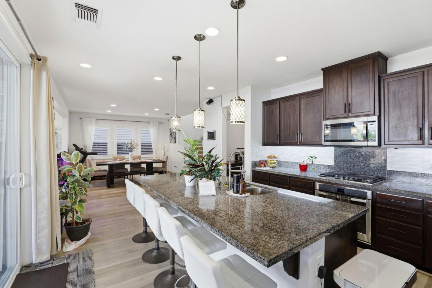 1017 Ruby Way Gilroy, CA 95020 - Photo 16 of 40