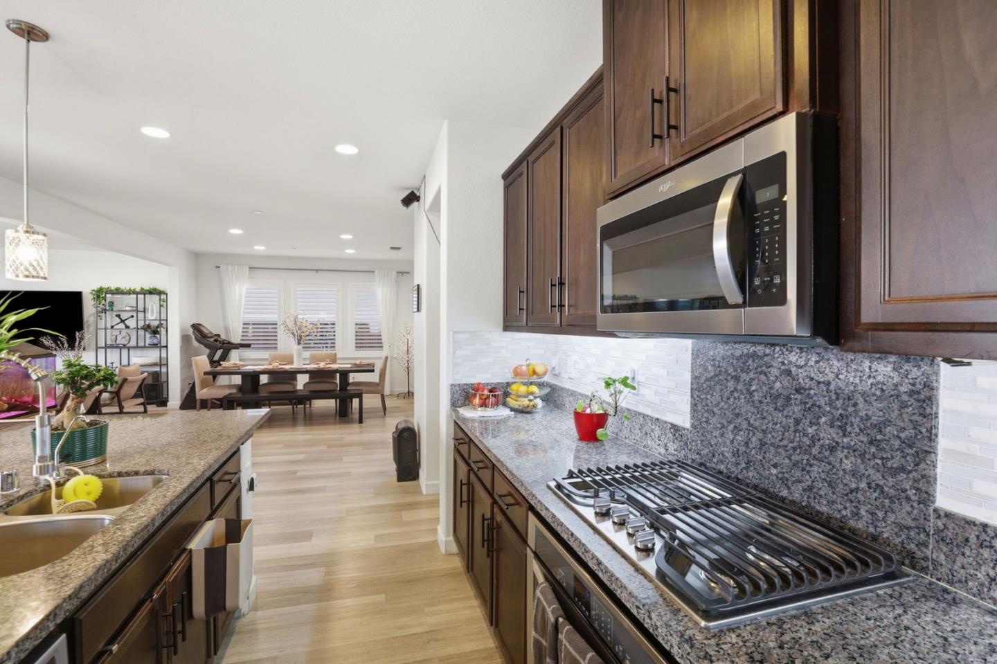 1017 Ruby Way Gilroy, CA 95020 - Photo 18 of 40