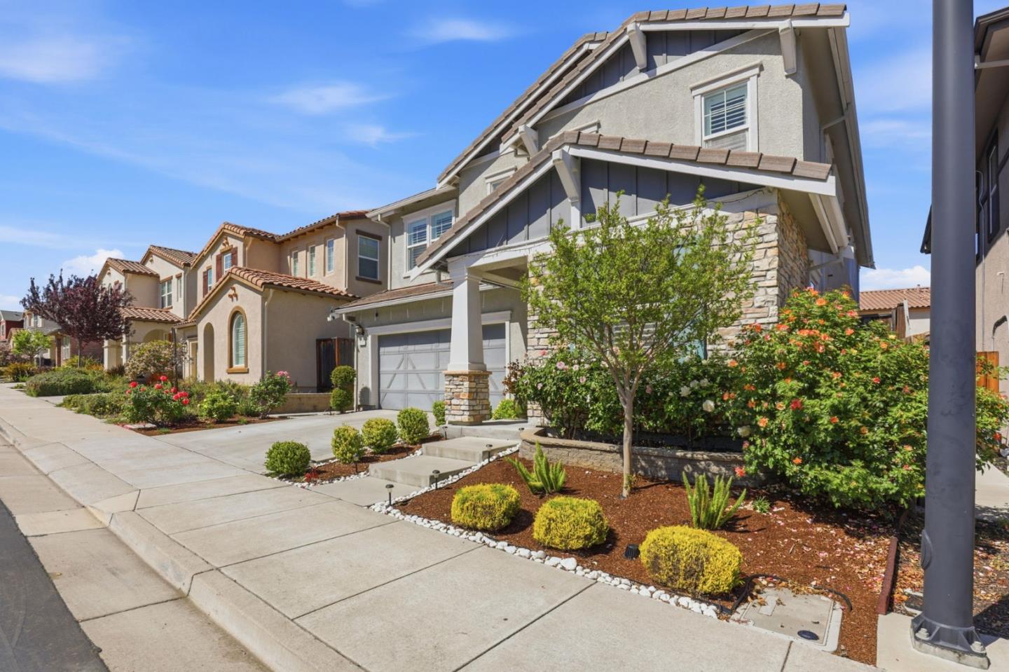 1017 Ruby Way Gilroy, CA 95020 - Photo 3 of 40