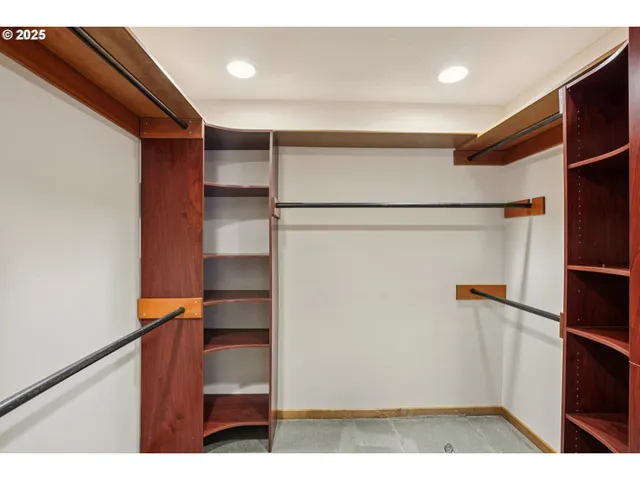 $885,000 | 1875 Northwest Doral Street, McMinnville, OR 97128