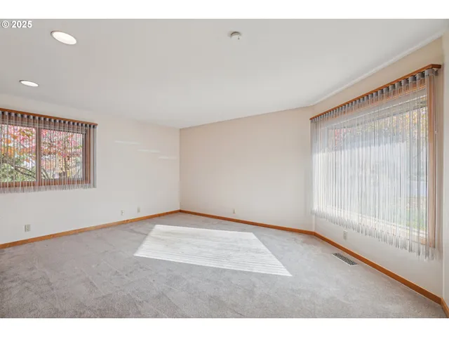 $885,000 | 1875 Northwest Doral Street, McMinnville, OR 97128