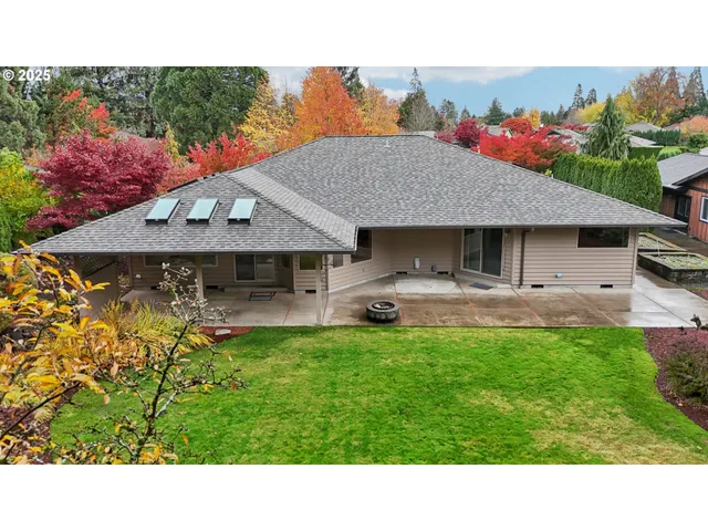 $885,000 | 1875 Northwest Doral Street, McMinnville, OR 97128