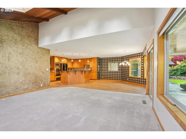 $885,000 | 1875 Northwest Doral Street, McMinnville, OR 97128