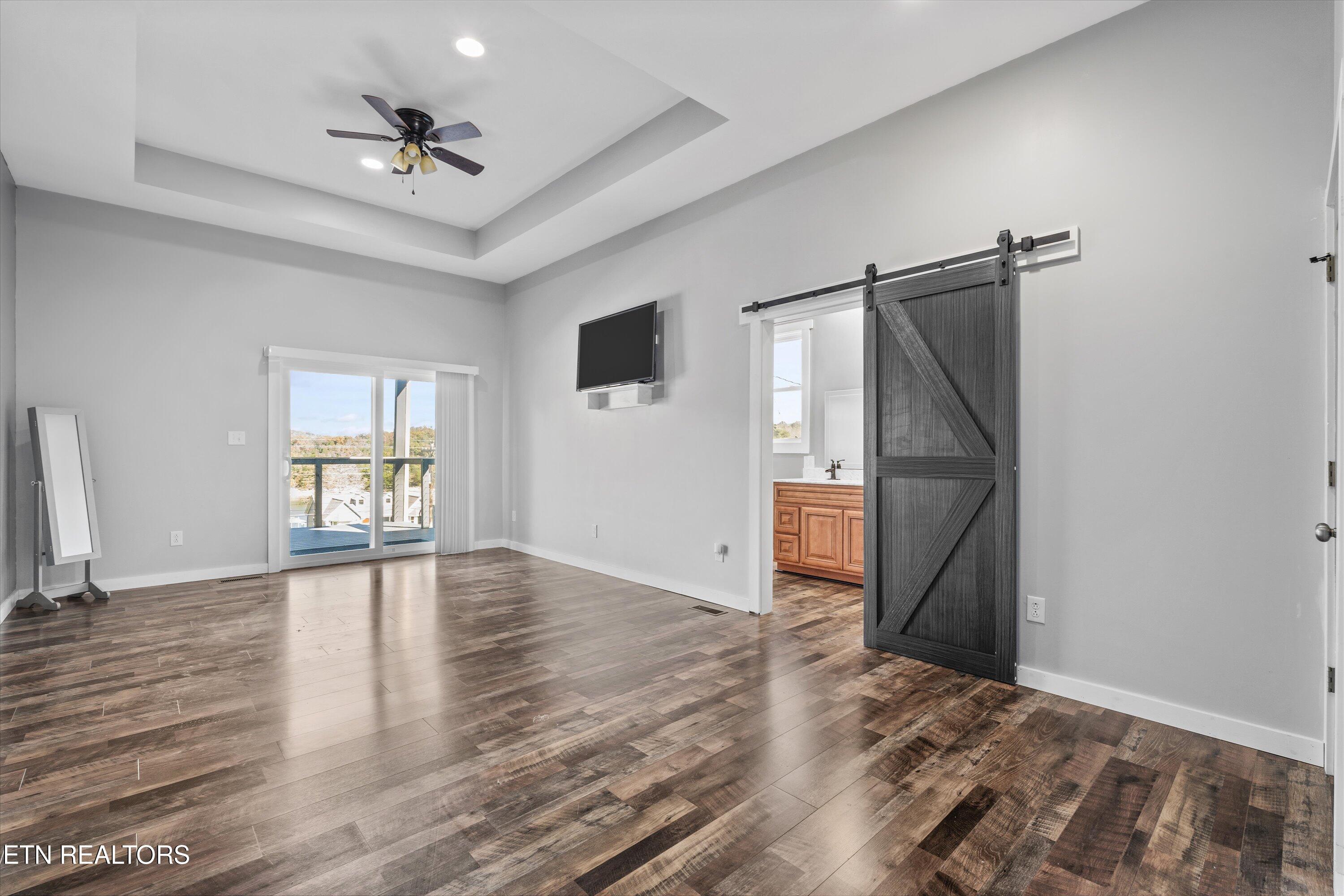 620 East Norris Point Road La Follette, TN 37766 - Photo 23 of 48 19-620 E Norris Point Rd-17