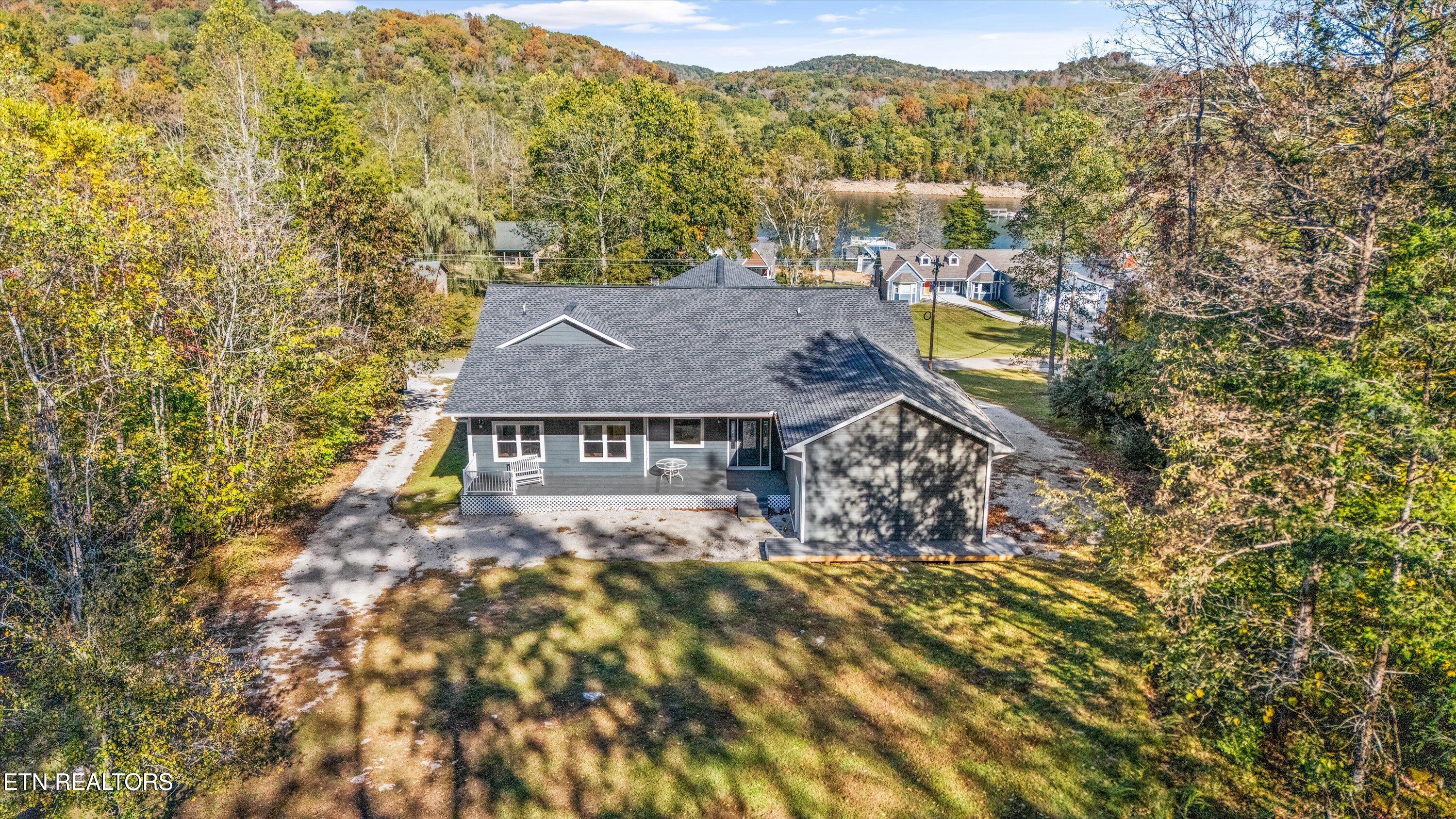 620 East Norris Point Road La Follette, TN 37766 - Photo 6 of 48 40-620 E Norris Point Rd-40