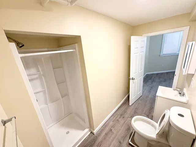 $1,000 | 135 West Main Street, Unit 1B, Waterbury, CT 06702