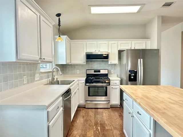 $2,200 | 14604 Ballycastle Trail, Austin, TX 78717