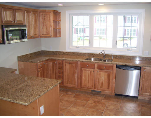 30 Marjorie Lane Rutland, MA 01543 - Photo 4 of 11 Gallery Image 4