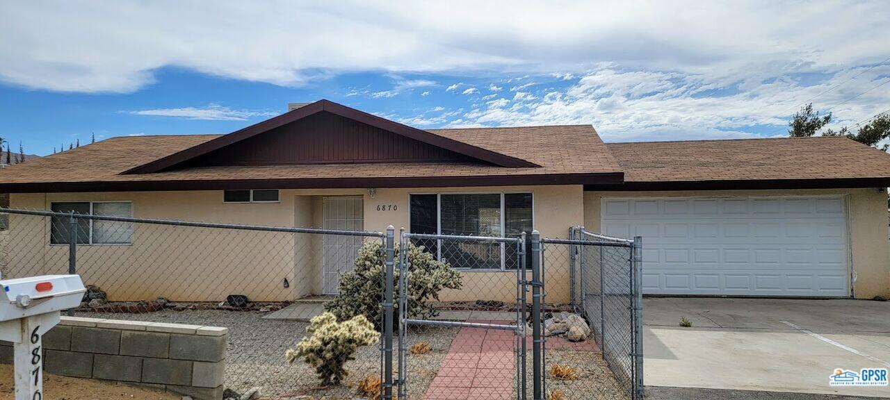 6870 Sunset Road Joshua Tree, CA 92252 - Photo 3 of 24 s21