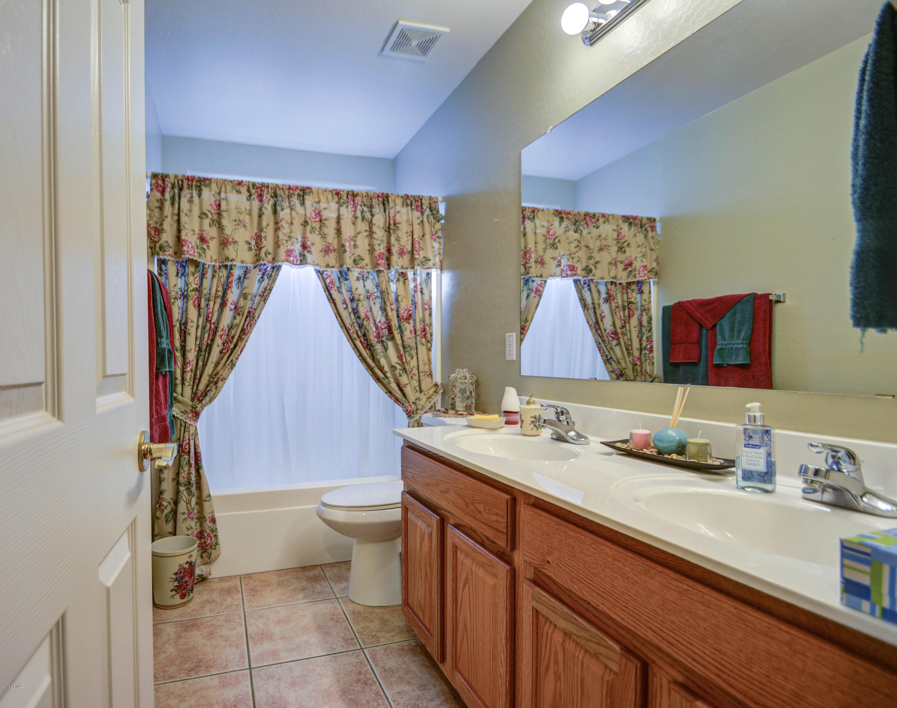 13638 West Redfield Road Surprise, AZ 85379 - Photo 27 of 34 bathroom 3