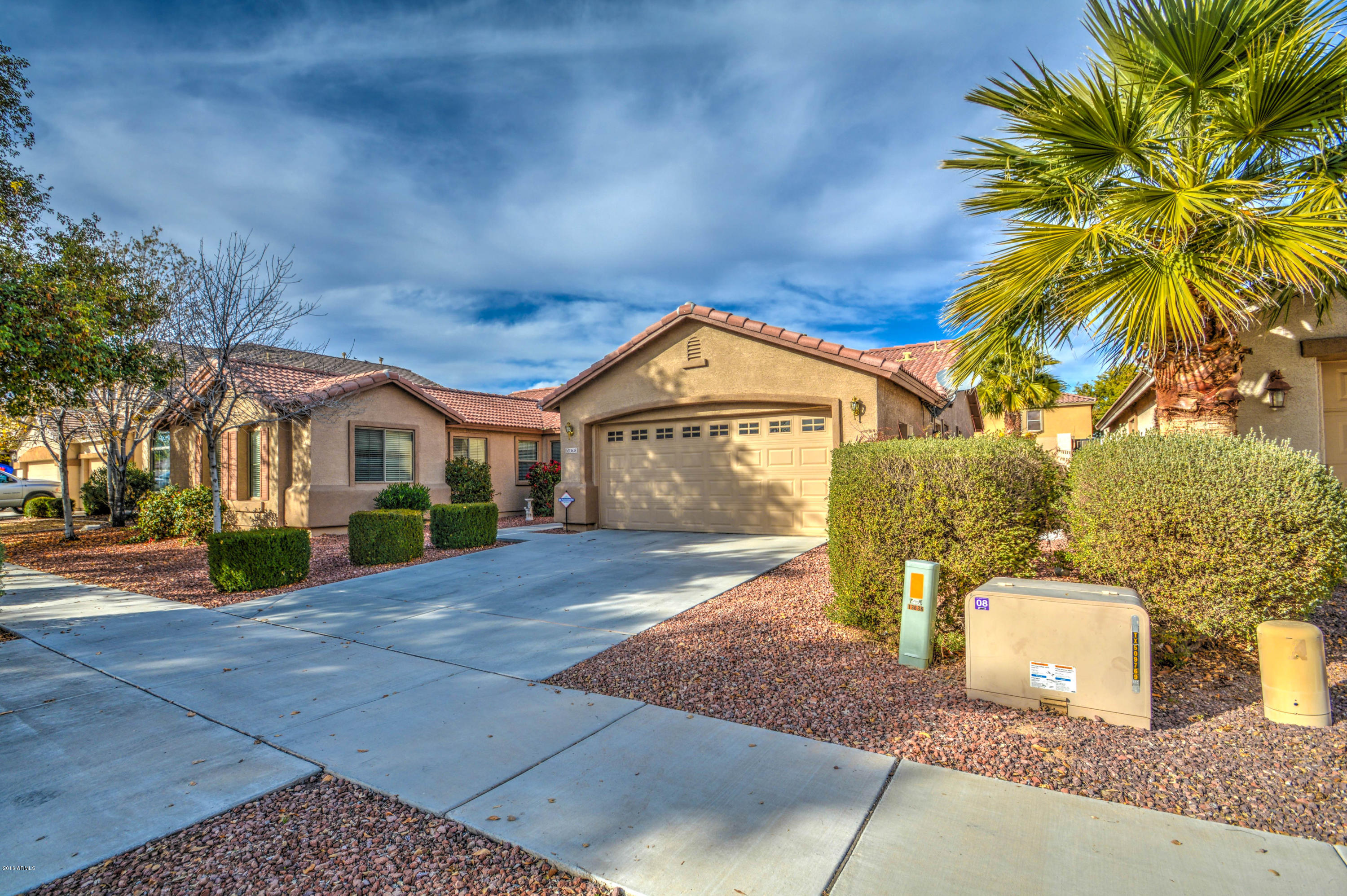 13638 West Redfield Road Surprise, AZ 85379 - Photo 4 of 34 front-4