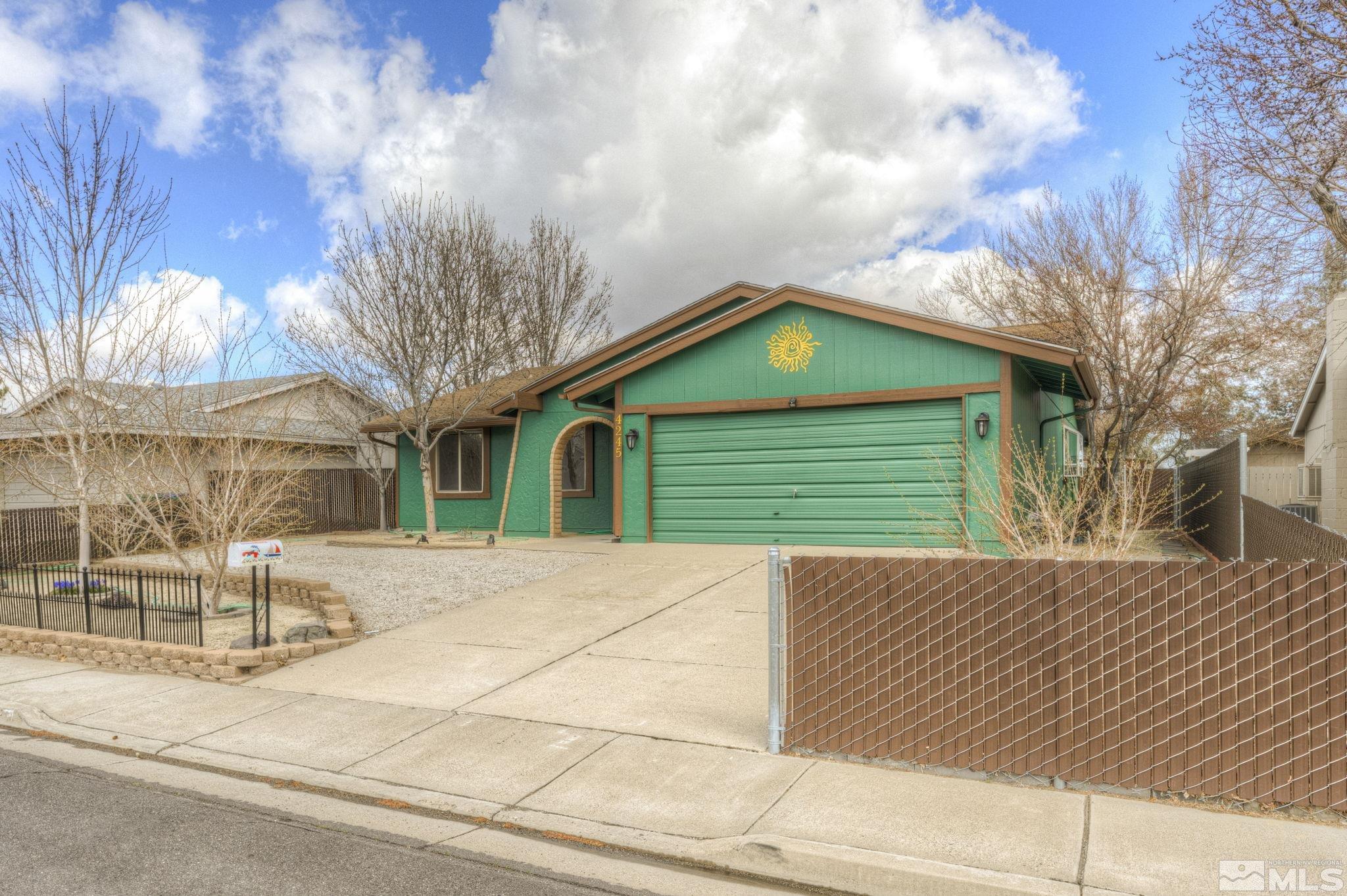 4245 Primavera Avenue Reno, NV 89502 - Photo 3 of 40 Photo 3