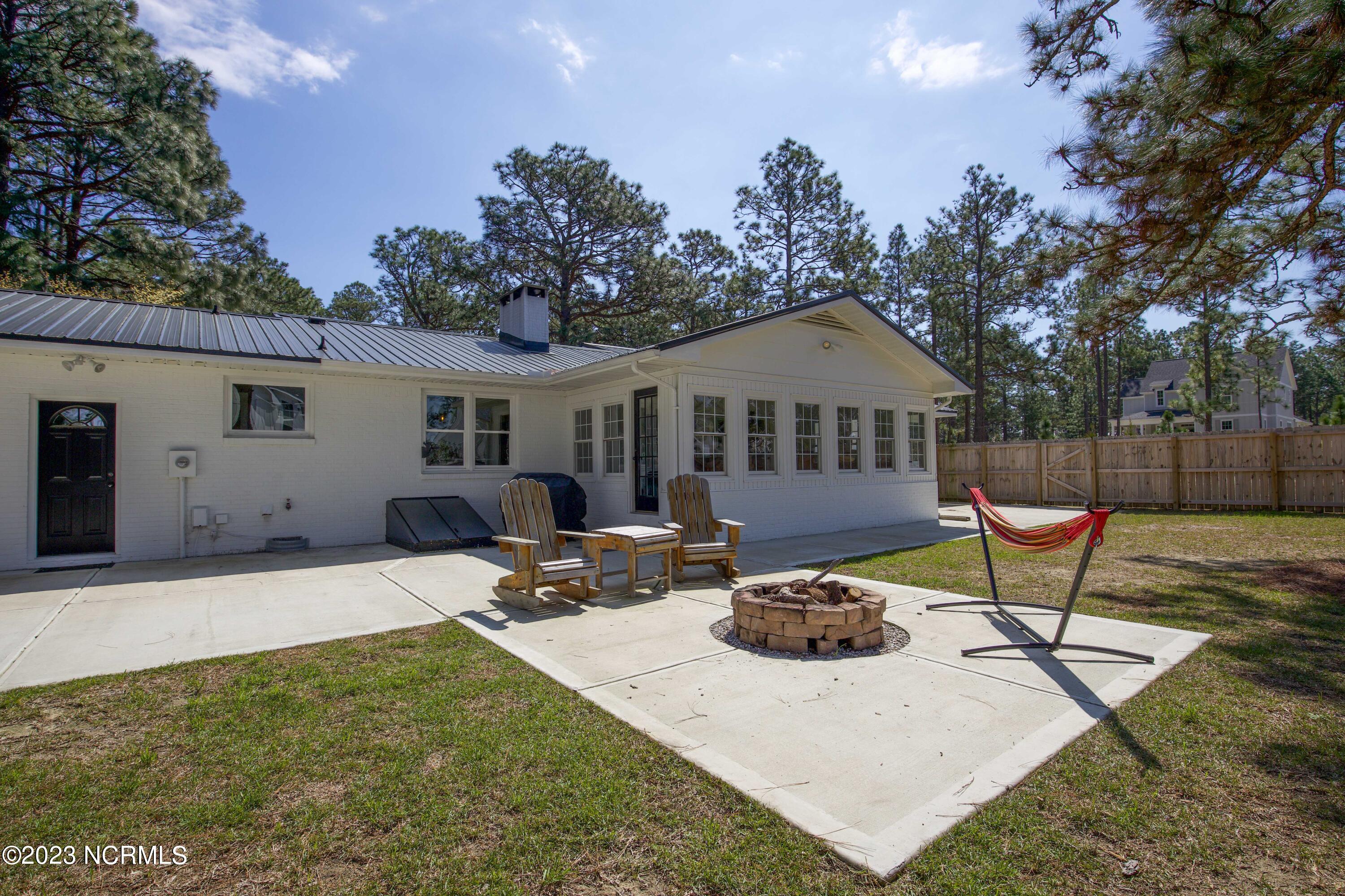 140 South Knoll Road Southern Pines, NC 28387 - Photo 46 of 54 140 S Knoll Rd-61