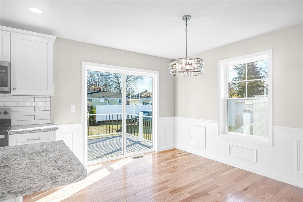 39 Wallace Street Springfield, MA 01119 - Photo 12 of 39