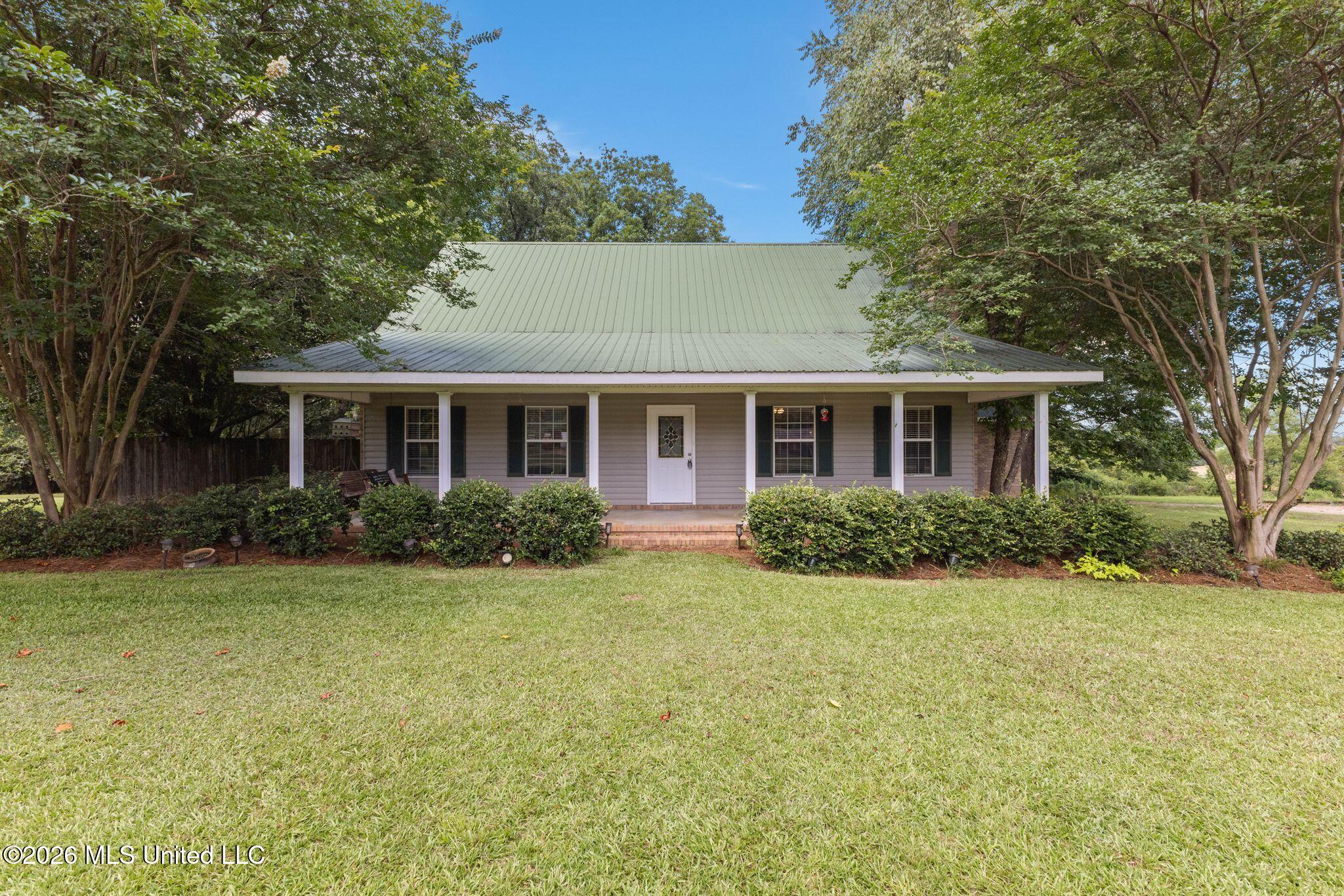462 Sunset-Williamsburg Road Collins, MS 39428 - Photo 1 of 44 462_Sunset-Williamsburg_Rd-1