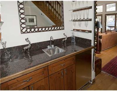 2832 Kinnickinnick Road, Unit A Vail, CO 81657 - Photo 9 of 11 Additional Photo