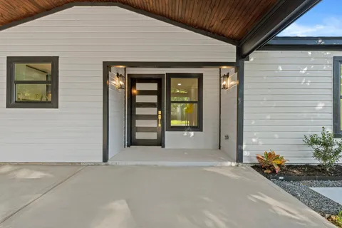 $575,000 | 1630 1/2 Tabor Street, Houston, TX 77009