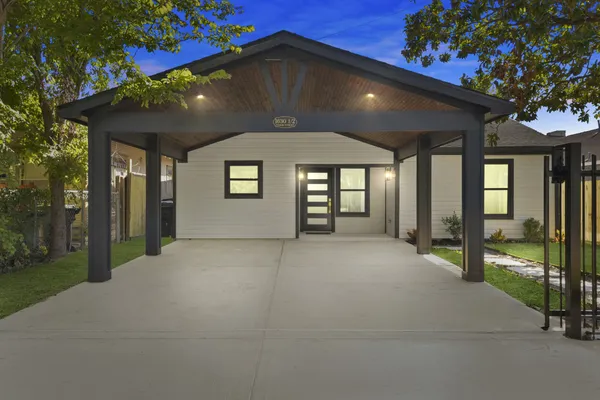 $545,000 | 1630 1/2 Tabor Street, Houston, TX 77009