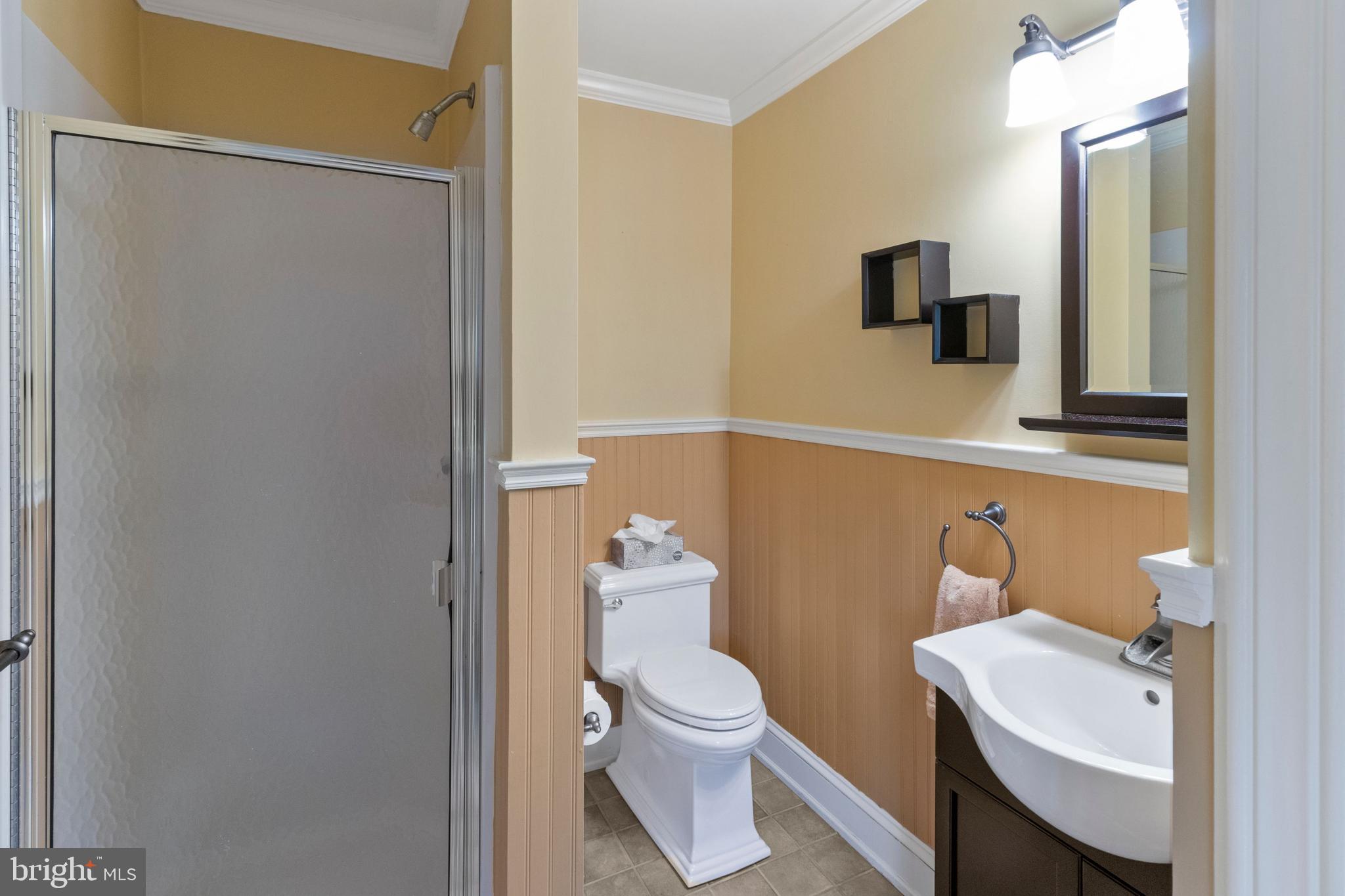 1046 Davis Grove Road Ambler, PA 19002 - Photo 14 of 73 Full bath first floor