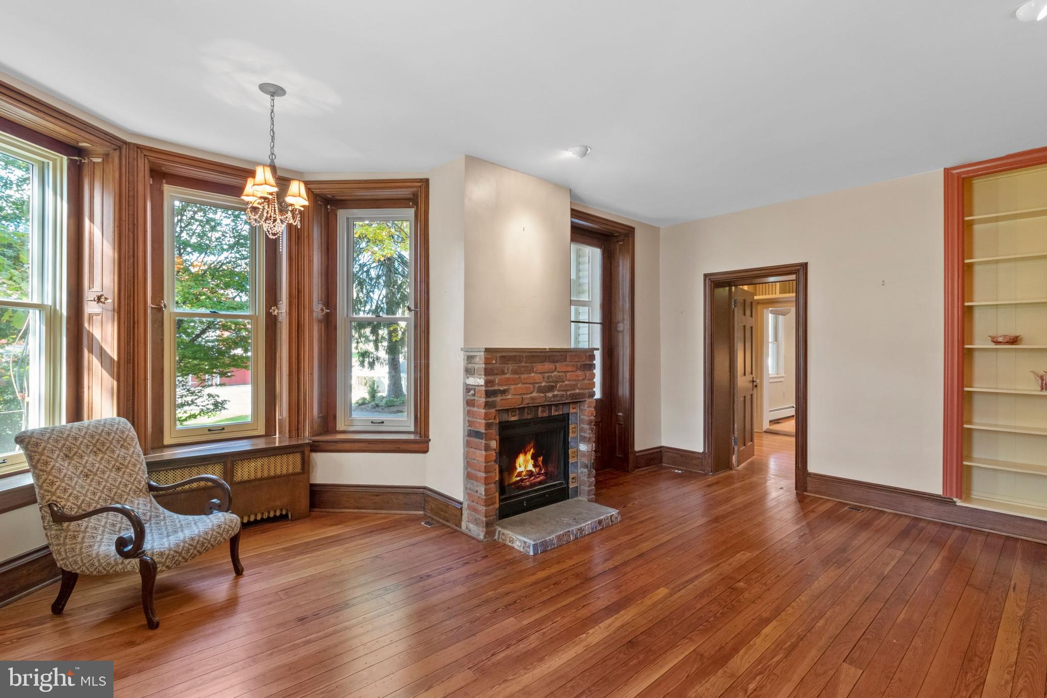 1046 Davis Grove Road Ambler, PA 19002 - Photo 18 of 73 Living room