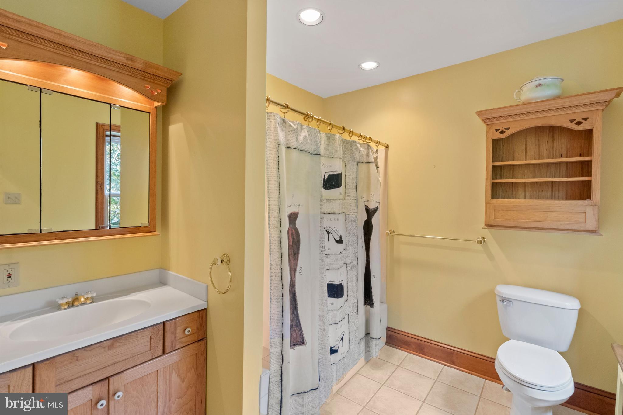 1046 Davis Grove Road Ambler, PA 19002 - Photo 31 of 73 Private Bath