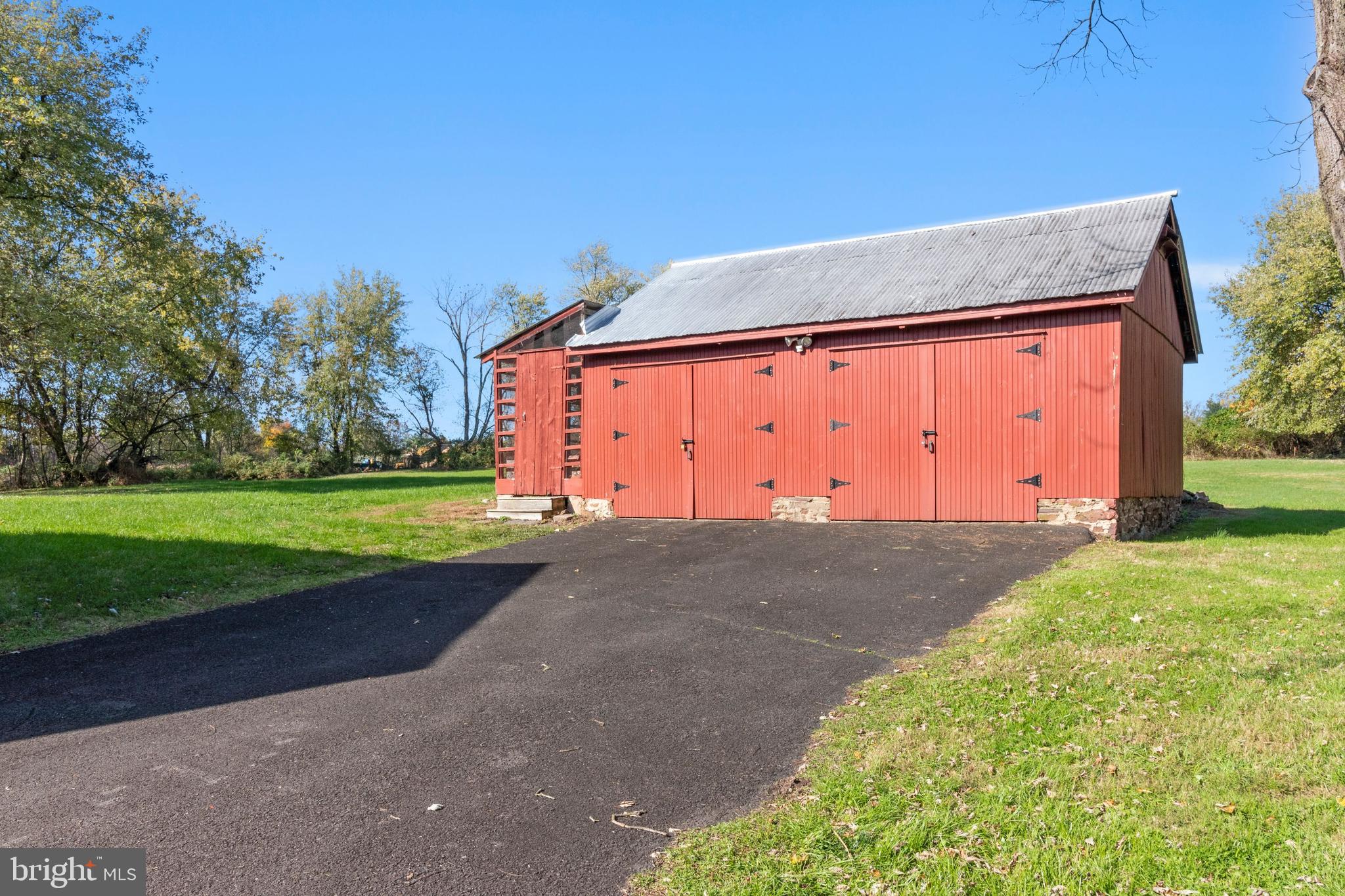 1046 Davis Grove Road Ambler, PA 19002 - Photo 65 of 73 Garage