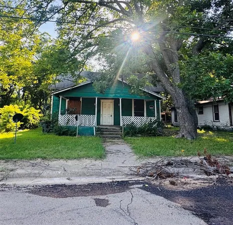 $40,000 | 125 11th Street Northeast, Paris, TX 75460