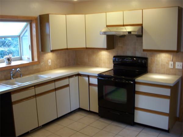 41 Bennett Road Watertown, MA 02472 - Photo 5 of 9 Gallery Image 5