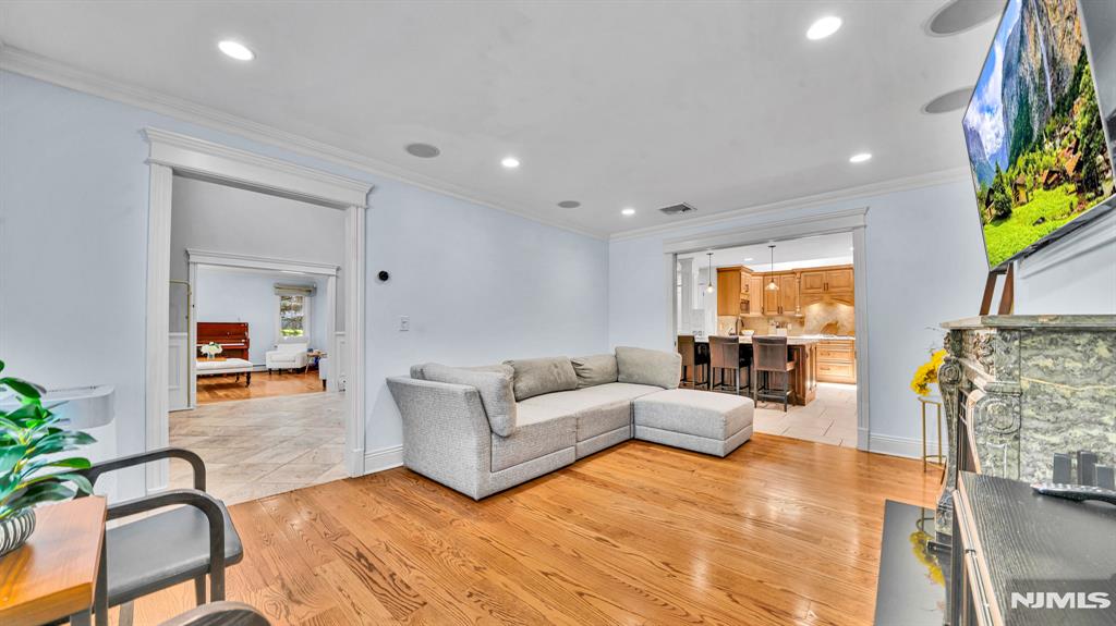 26 Devonshire Road Cresskill, NJ 07626 - Photo 23 of 47