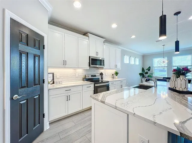 $3,800 | 5559 Trevesta Place, Palmetto, FL 34221