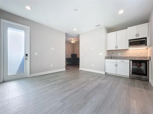 $3,800 | 5559 Trevesta Place, Palmetto, FL 34221