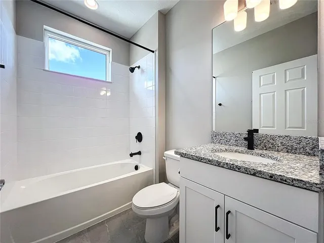 $3,800 | 5559 Trevesta Place, Palmetto, FL 34221