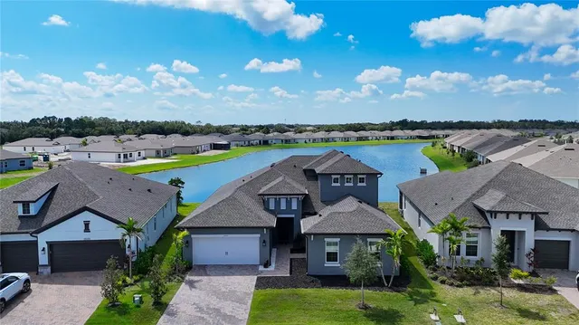 $3,800 | 5559 Trevesta Place, Palmetto, FL 34221