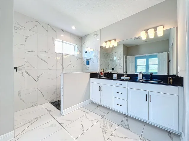 $3,800 | 5559 Trevesta Place, Palmetto, FL 34221