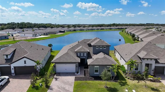 $3,800 | 5559 Trevesta Place, Palmetto, FL 34221