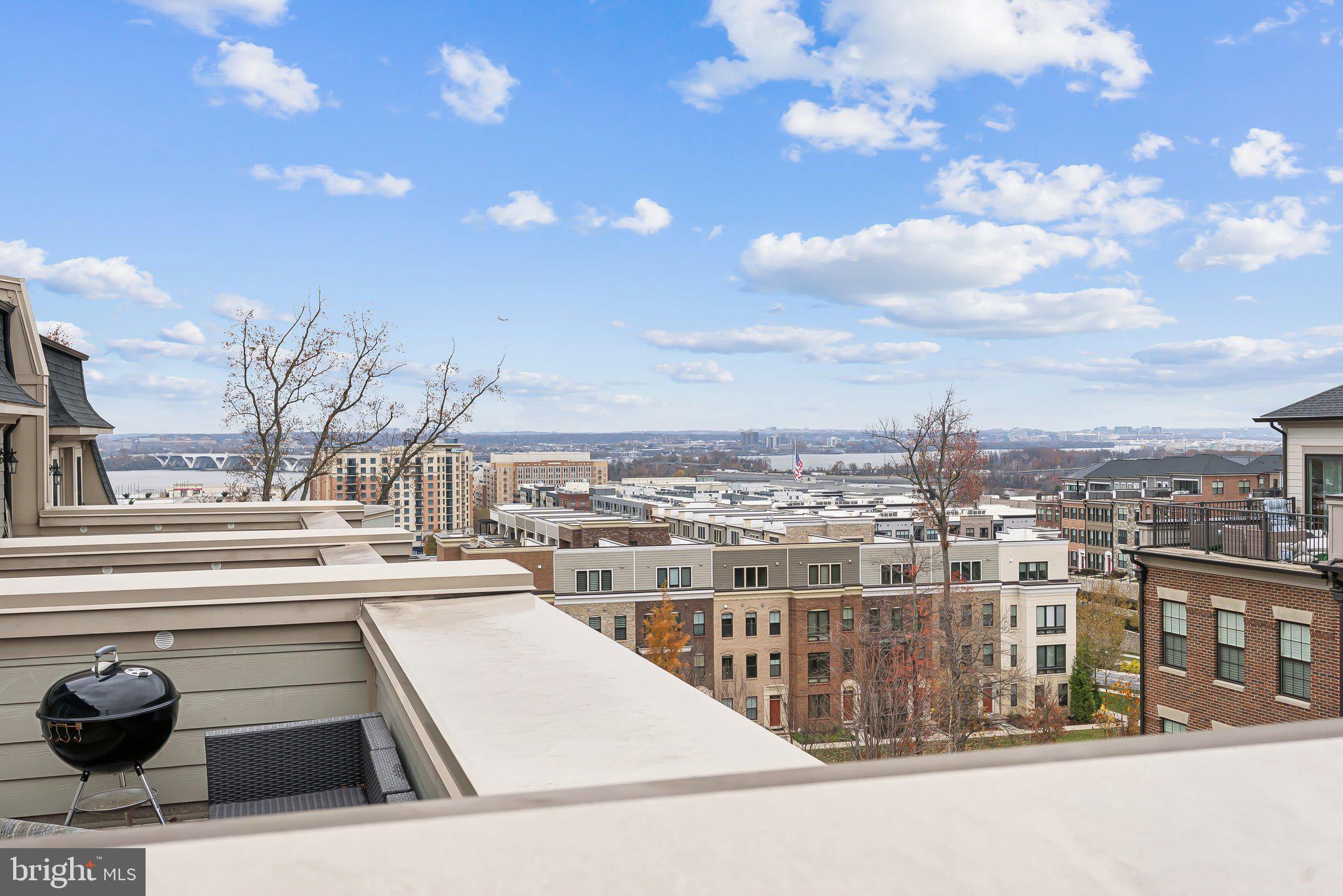 608 Fair Winds Way, Unit 262A Oxon Hill, MD 20745 - Photo 32 of 48 a view of a city